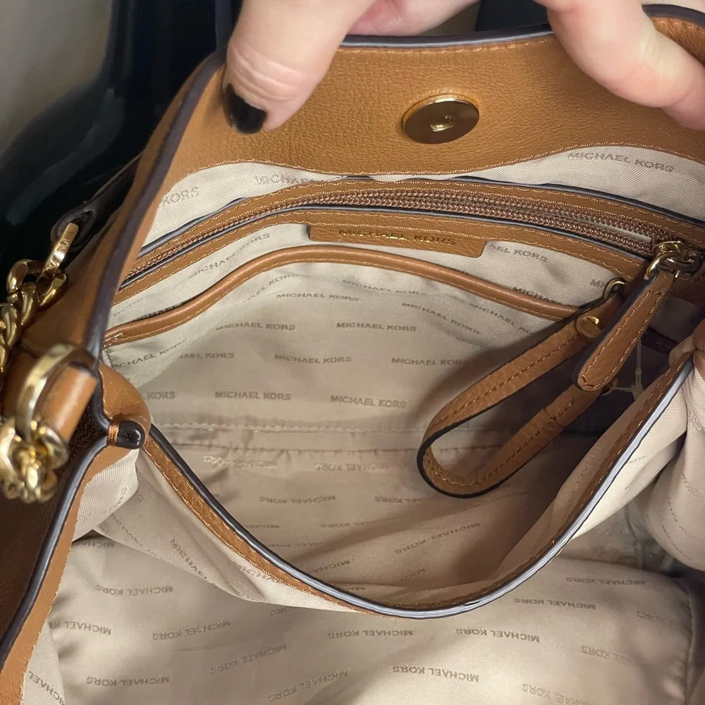 Michael Kors Caramel Shoulder Bag with Gold Chains - Picture 9 of 15
